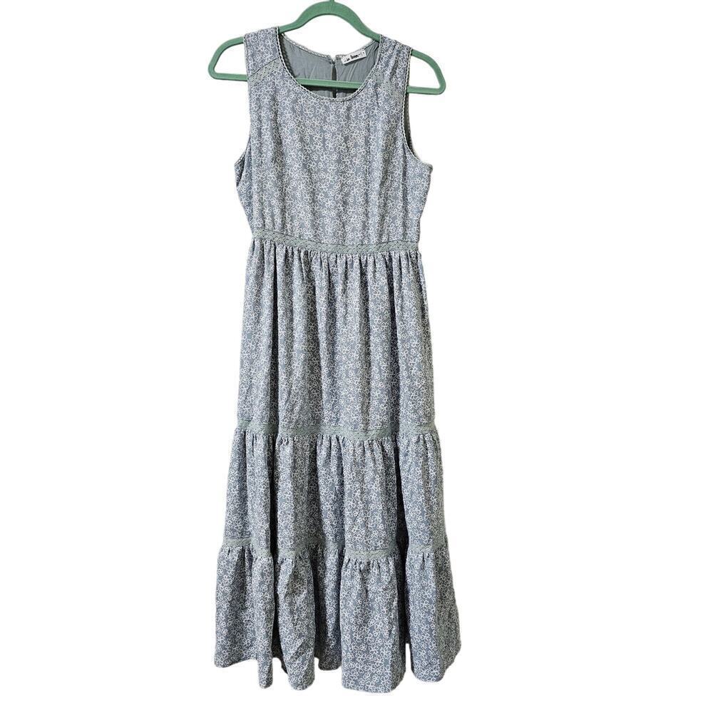 In Loom Maxi Blue White‎ floral dress SzSm. Fairytale. Sleveless. Lace. Teared